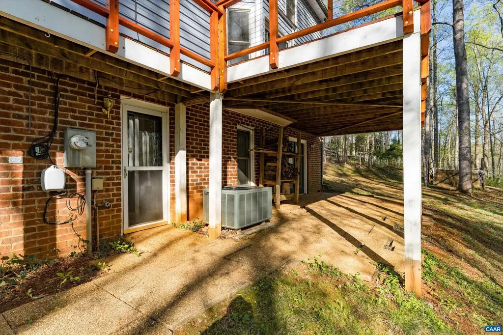 2710 Willow Oak Circle Charlottesville VA 22901