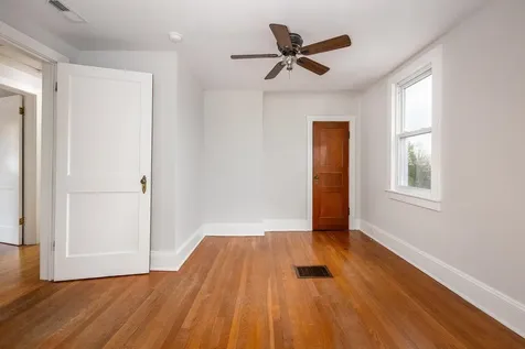 922 Chestnut Drive Harrisonburg VA 22801