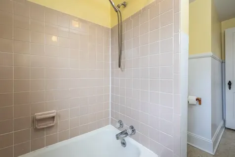 922 Chestnut Drive Harrisonburg VA 22801