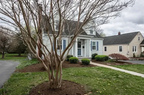 922 Chestnut Drive Harrisonburg VA 22801