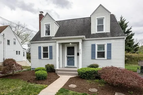 922 Chestnut Drive Harrisonburg VA 22801