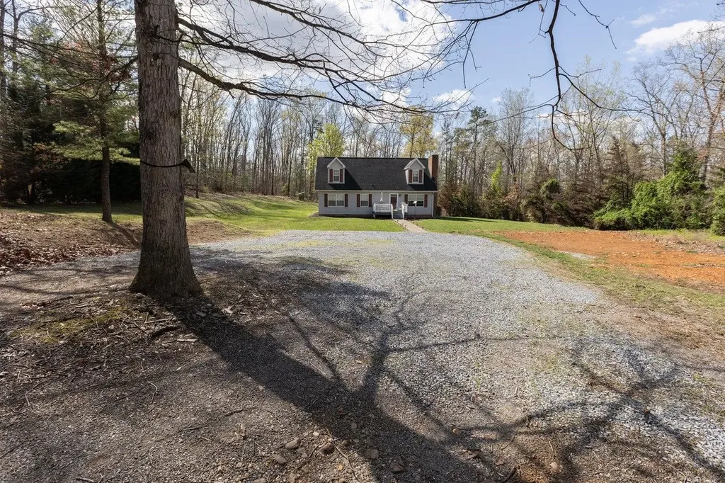 180 Iron Works Lane Elkton VA 22827