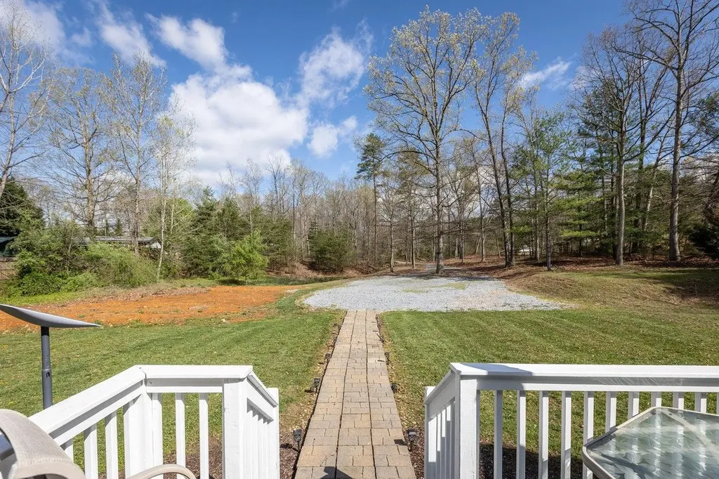 180 Iron Works Lane Elkton VA 22827