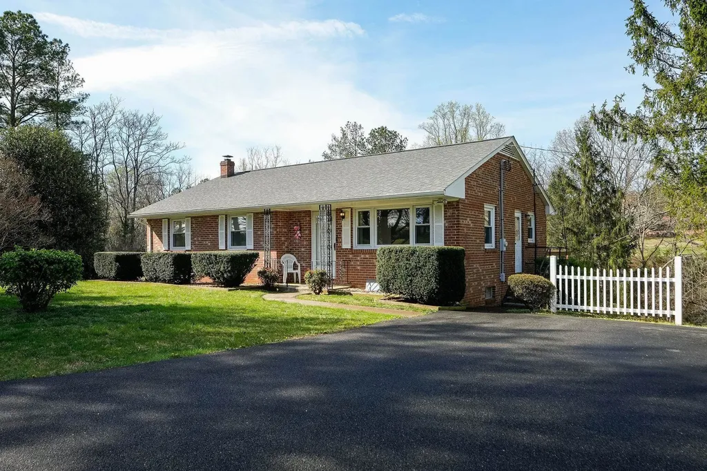 1371 Afton Mountain Road Afton VA 22920