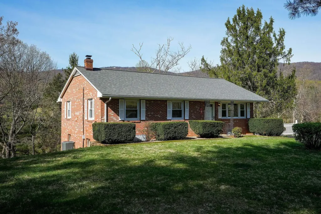 1371 Afton Mountain Road Afton VA 22920