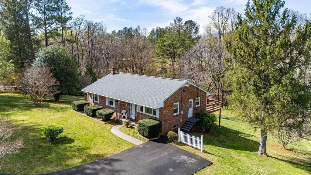 1371 Afton Mountain Road Afton VA 22920