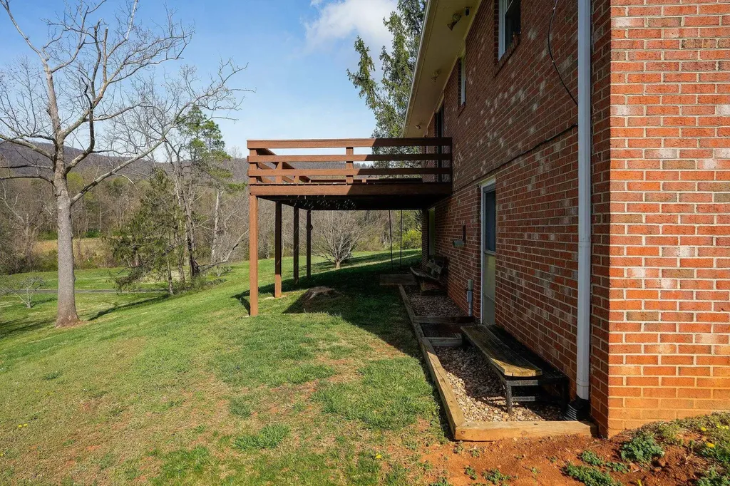 1371 Afton Mountain Road Afton VA 22920