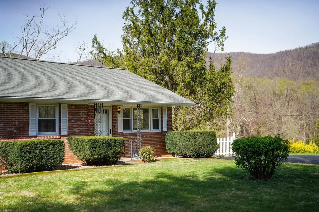 1371 Afton Mountain Road Afton VA 22920