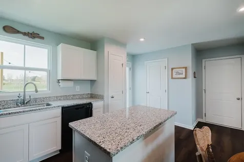 1113 Scruggs Lane Grottoes VA 24441