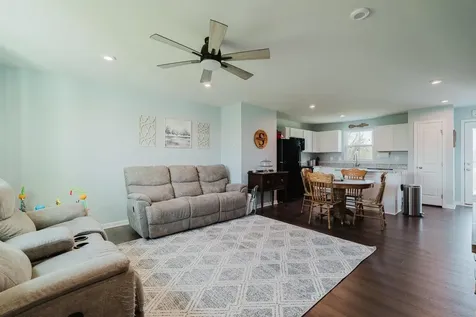 1113 Scruggs Lane Grottoes VA 24441