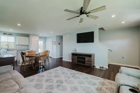 1113 Scruggs Lane Grottoes VA 24441