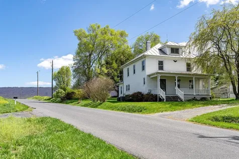 88 Cardinal Road New Market VA 22844
