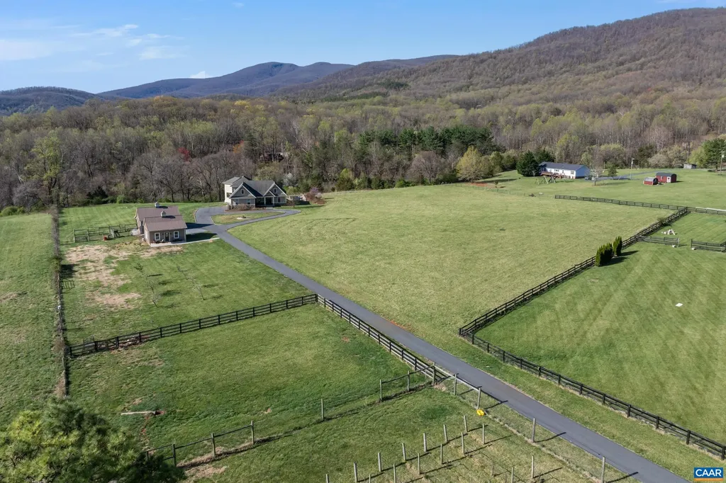 1887 Tanbark Drive Afton VA 22920