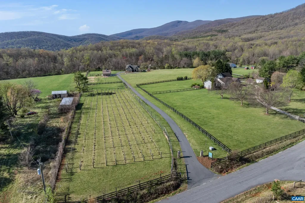 1887 Tanbark Drive Afton VA 22920