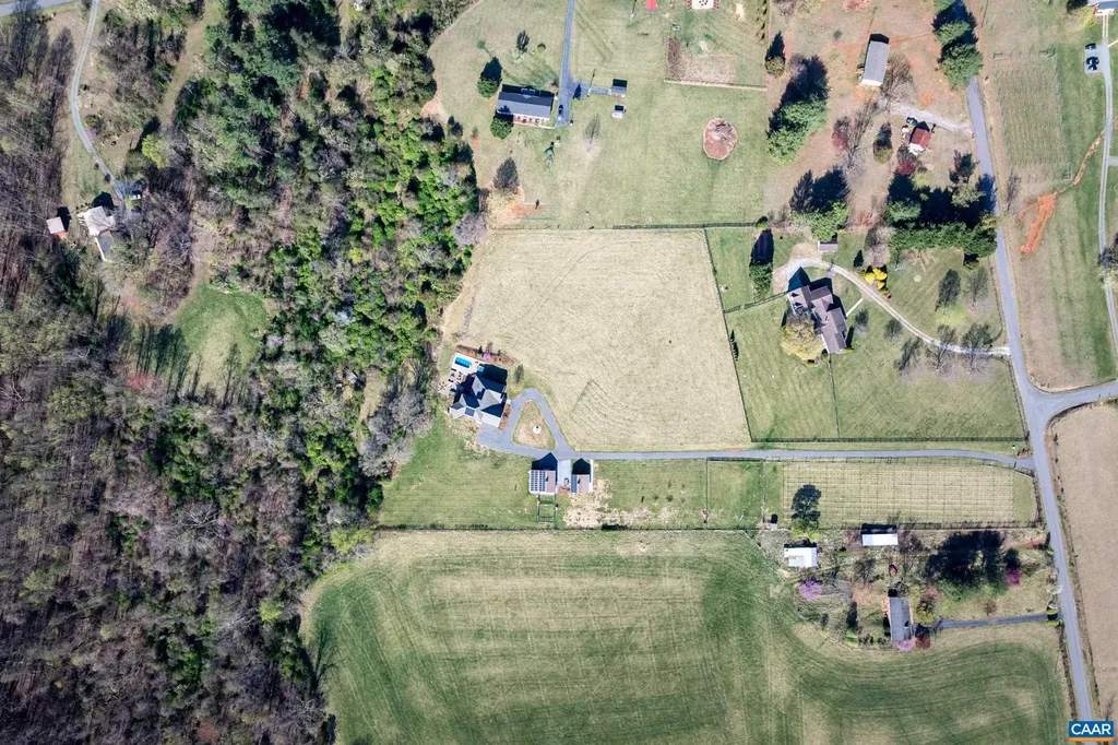 1887 Tanbark Drive Afton VA 22920