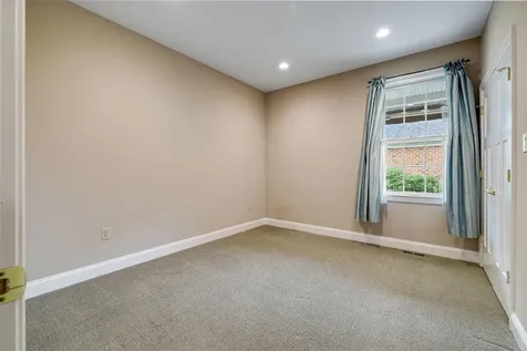617 Redbud Lane Woodstock VA 22664