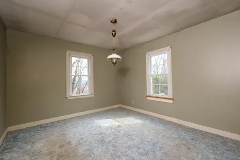 53 Woodcrest Road Staunton VA 24401