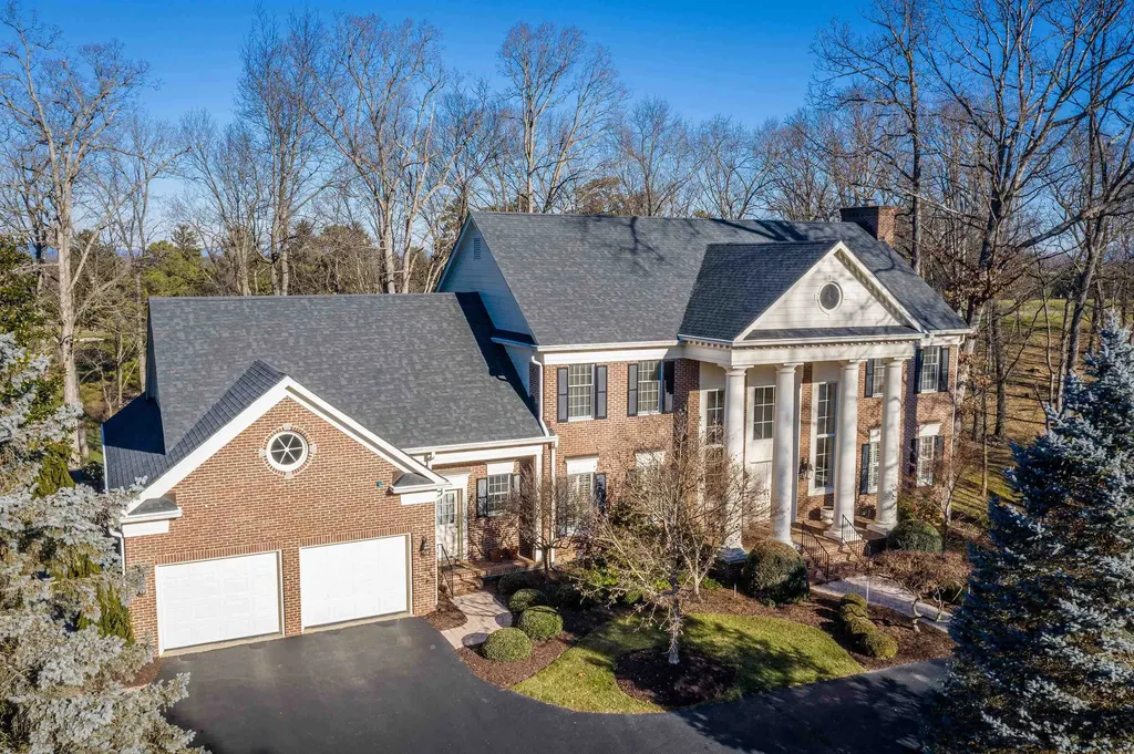 221 Fairway Drive Harrisonburg VA 22802