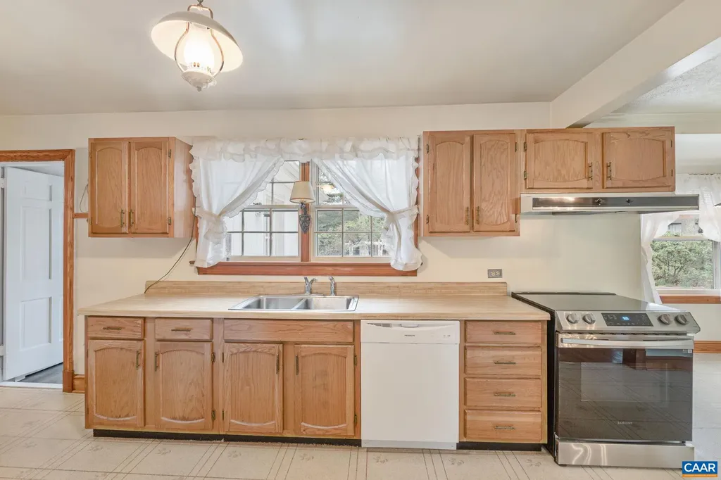 129 West Park Drive Charlottesville VA 22901