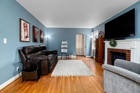 220 Dupont Circle Waynesboro VA 22980