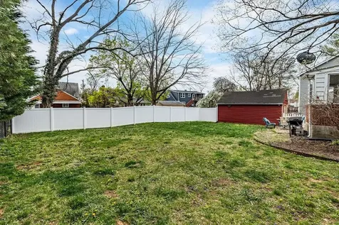 220 Dupont Circle Waynesboro VA 22980