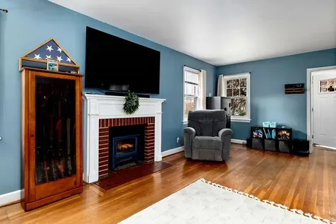 220 Dupont Circle Waynesboro VA 22980