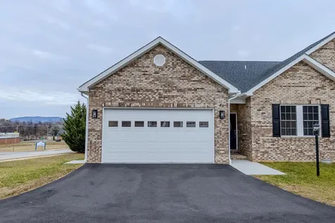 81 Meriwether Circle Stuarts Draft VA 24477