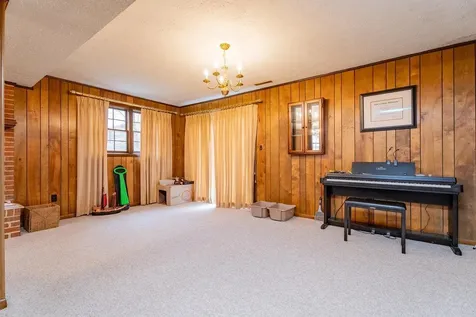 686 Phillip Street Staunton VA 24401