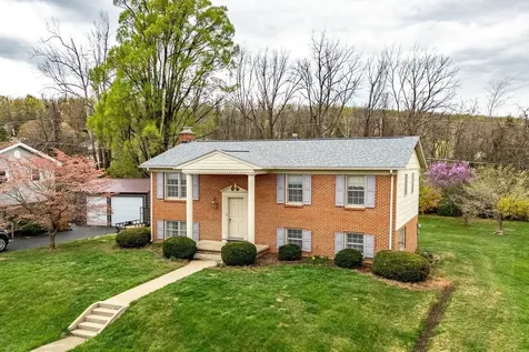 686 Phillip Street Staunton VA 24401