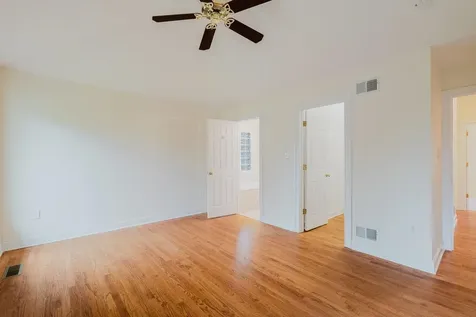 3881 Davis Road Penn Laird VA 22846