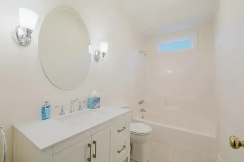 3881 Davis Road Penn Laird VA 22846