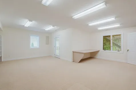 3881 Davis Road Penn Laird VA 22846