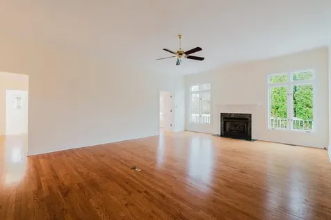 3881 Davis Road Penn Laird VA 22846