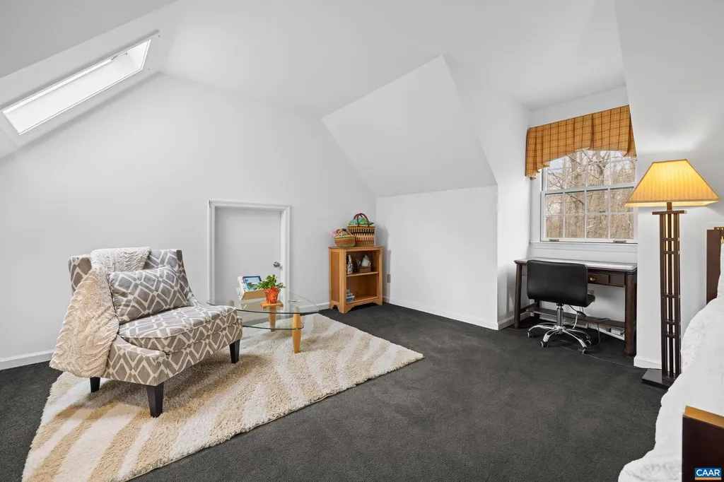 1985 Thomas Jefferson Parkway Charlottesville VA 22902