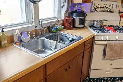 141 Bunker Hill Road Mount Solon VA 22843