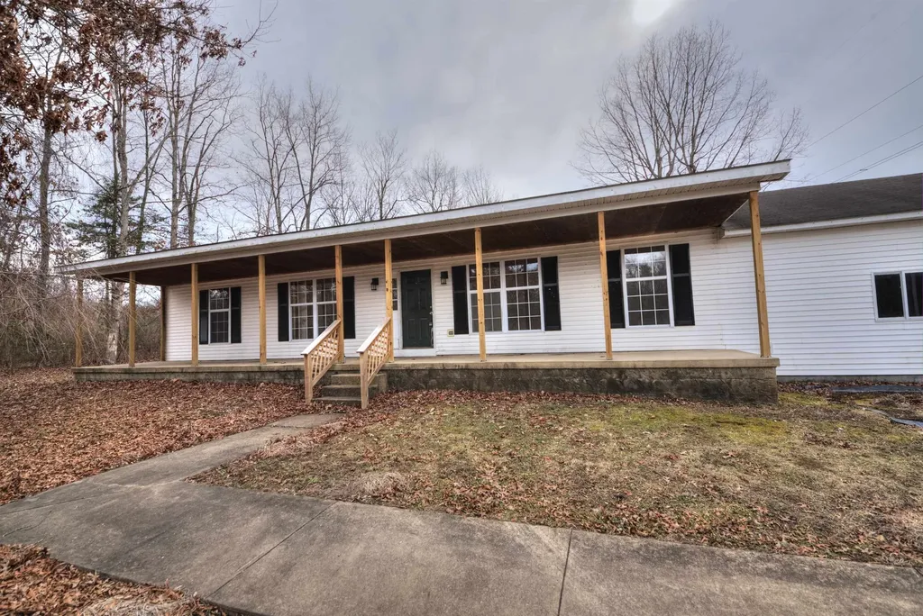 83 Venus Drive Waynesboro VA 22980