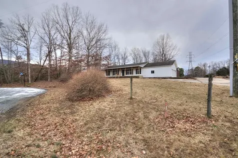 83 Venus Drive Waynesboro VA 22980