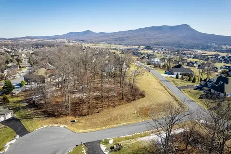 140 Hastings Place Rockingham VA 22801
