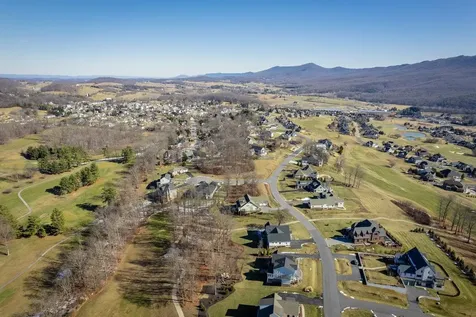 120 Hastings Place Rockingham VA 22801