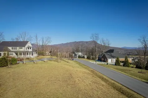 120 Hastings Place Rockingham VA 22801
