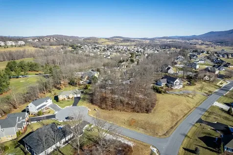 120 Hastings Place Rockingham VA 22801