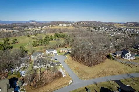 120 Hastings Place Rockingham VA 22801