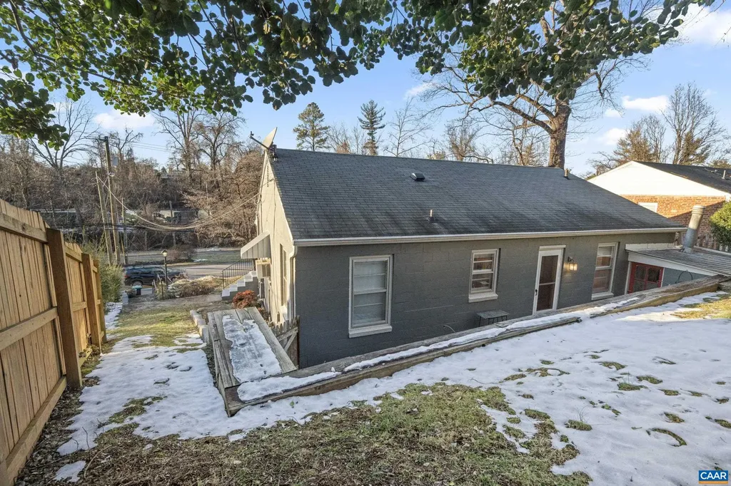 610 Mcintire Road Charlottesville VA 22902