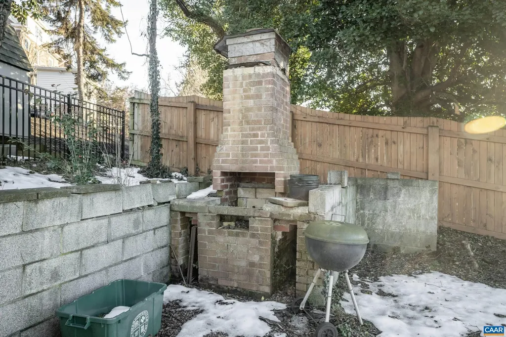 610 Mcintire Road Charlottesville VA 22902