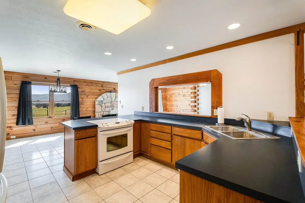 815 Waterloo Mill Lane Elkton VA 22827