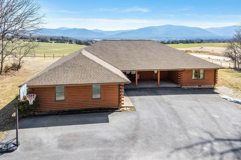 815 Waterloo Mill Lane Elkton VA 22827