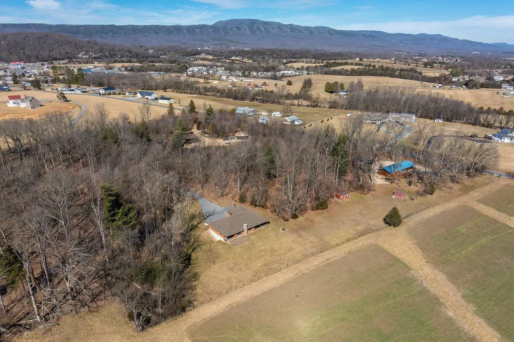 815 Waterloo Mill Lane Elkton VA 22827