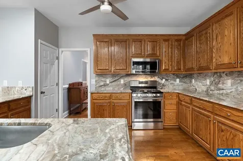 25 Erem Way Fishersville VA 22939
