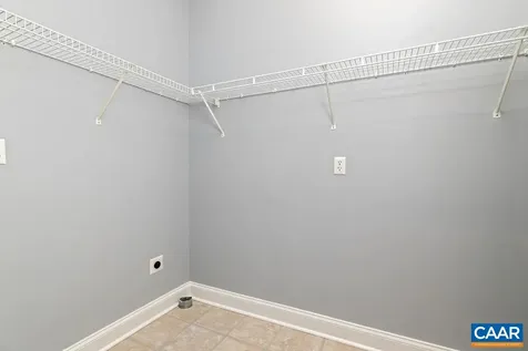 25 Erem Way Fishersville VA 22939