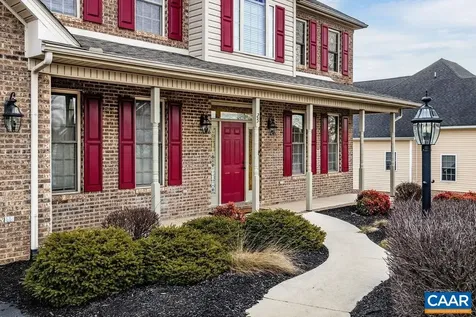 25 Erem Way Fishersville VA 22939